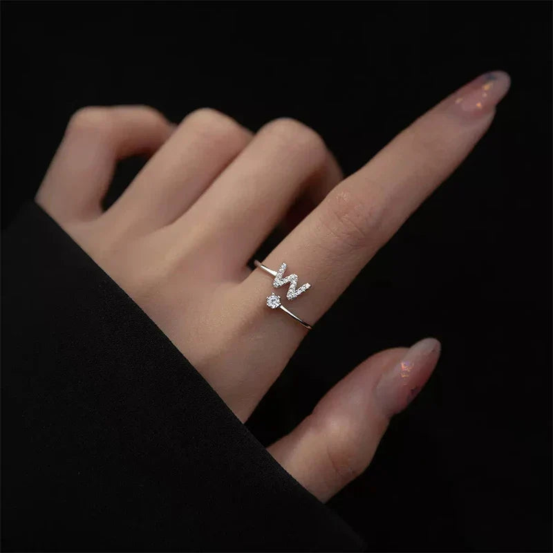 Bague initiale femme - lettre