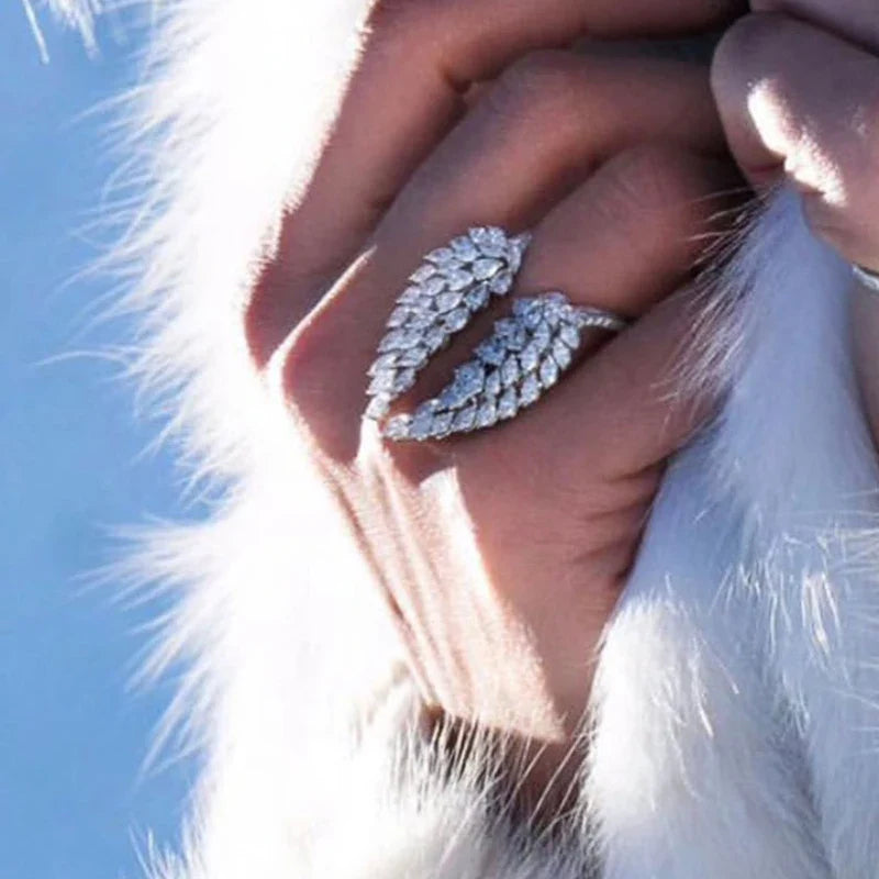 Anillo Pluma en Zirconio plata