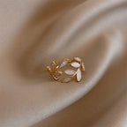 Anillo Retro Hoja de Laurel en Circonio