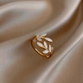 Anillo Retro Hoja de Laurel en Circonio