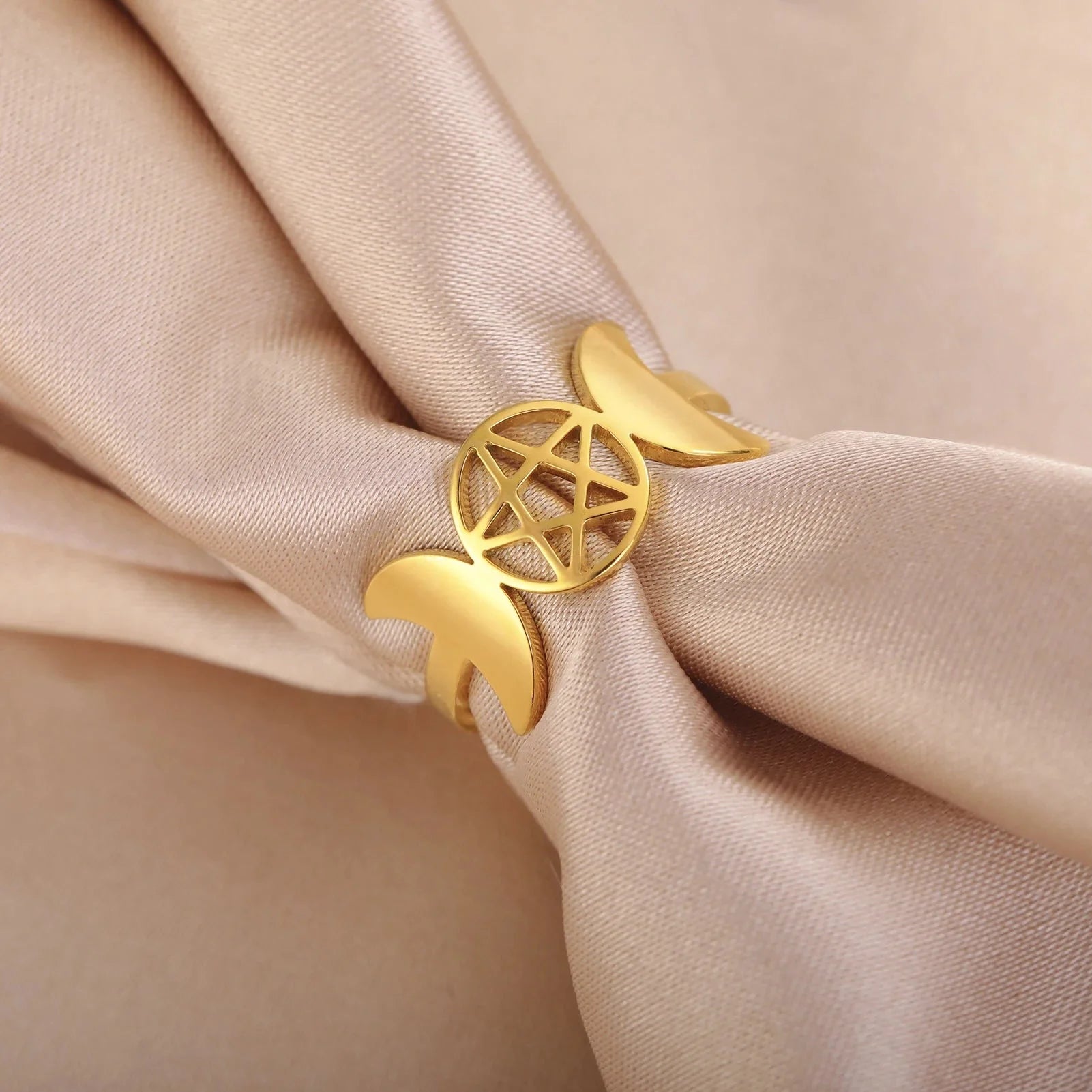 Anillo Triple Luna Fina Hechicería Mujer Wicca oro A