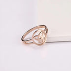 Anillo Triquetra Nudo de la Trinidad Irlandés oro rosa