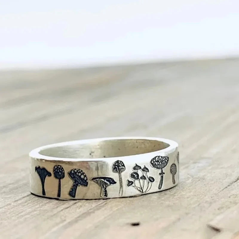 Anillo Vintage con setas