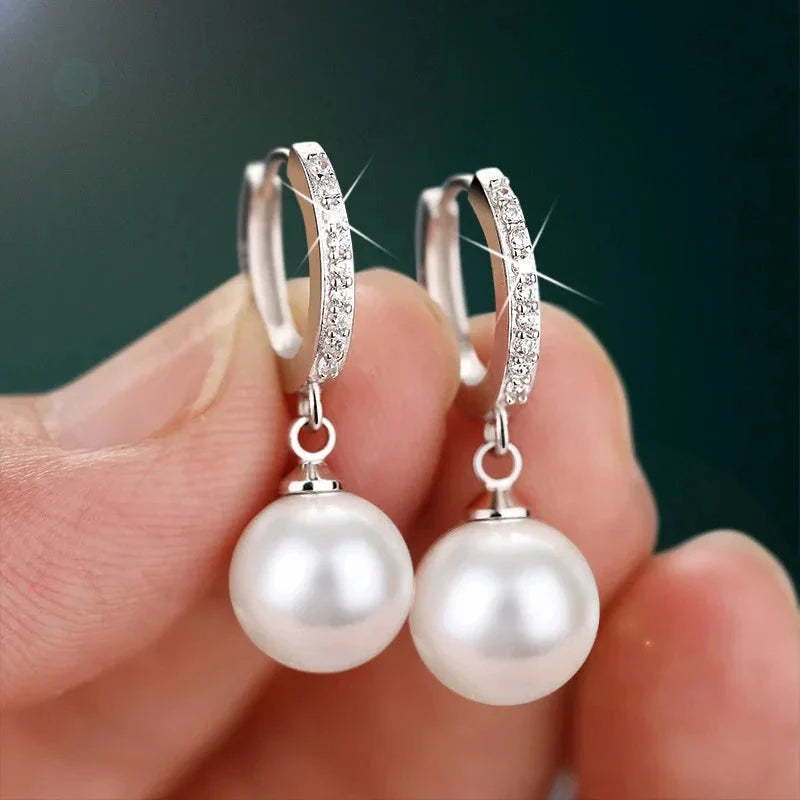 Pendientes Clásicos con Perla y Circonio