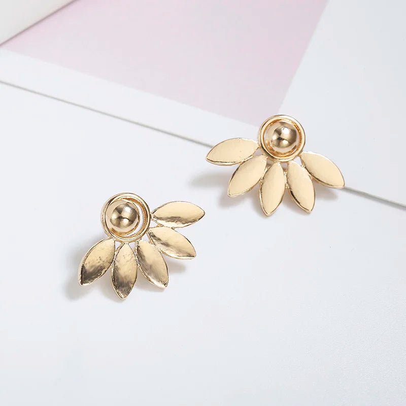 Pendientes de Botón Media Flor Dorados