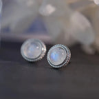 Pendientes de botón para mujer con piedra de luna
