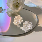 Pendientes de botón Flor Blanca
