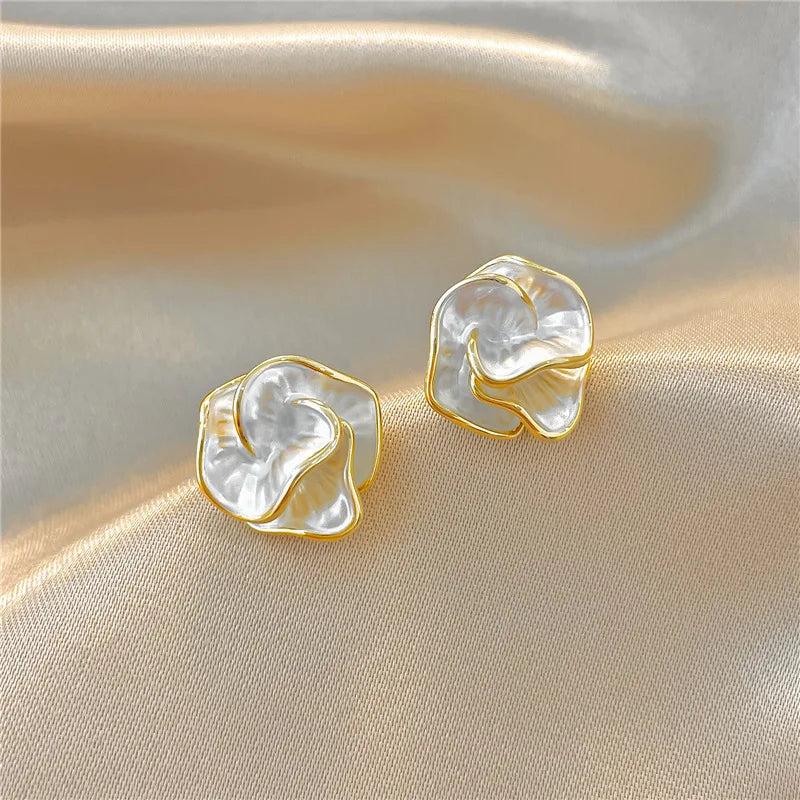 Pendientes de botón Flor de Camelia