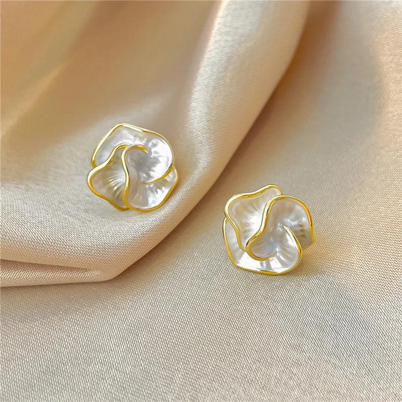 Pendientes de botón Flor de Camelia