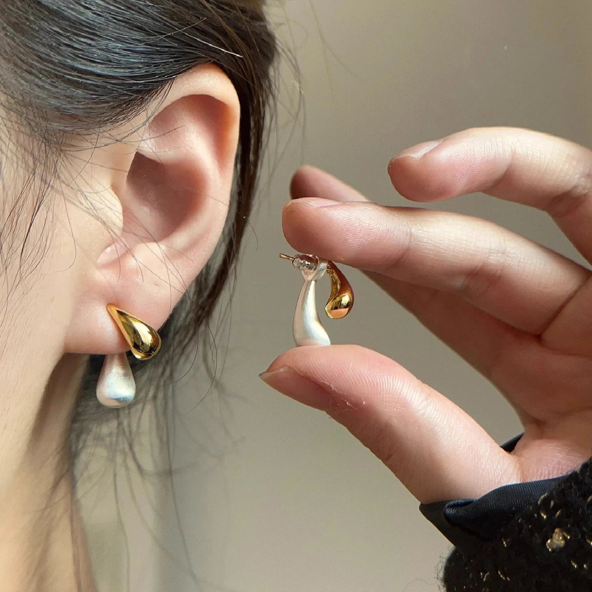 Pendientes de Clavo Gota de Agua
