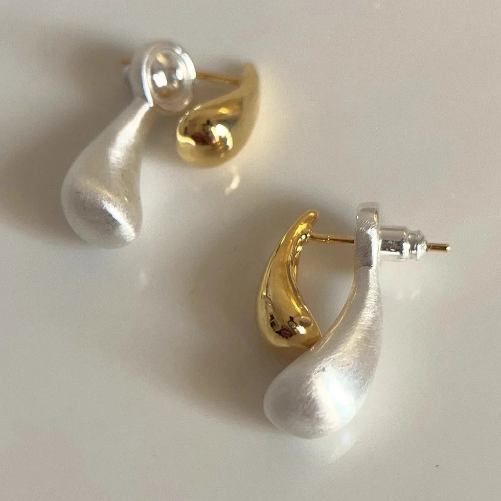 Pendientes de Clavo Gota de Agua