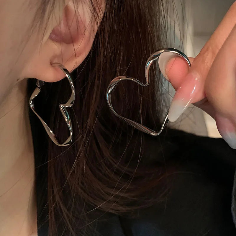 Pendientes de Clavo Gran Corazón