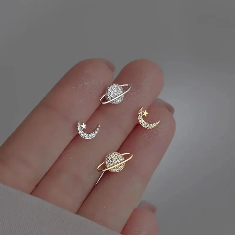 Pendientes de botón Luna y Esfera en Zirconio oro