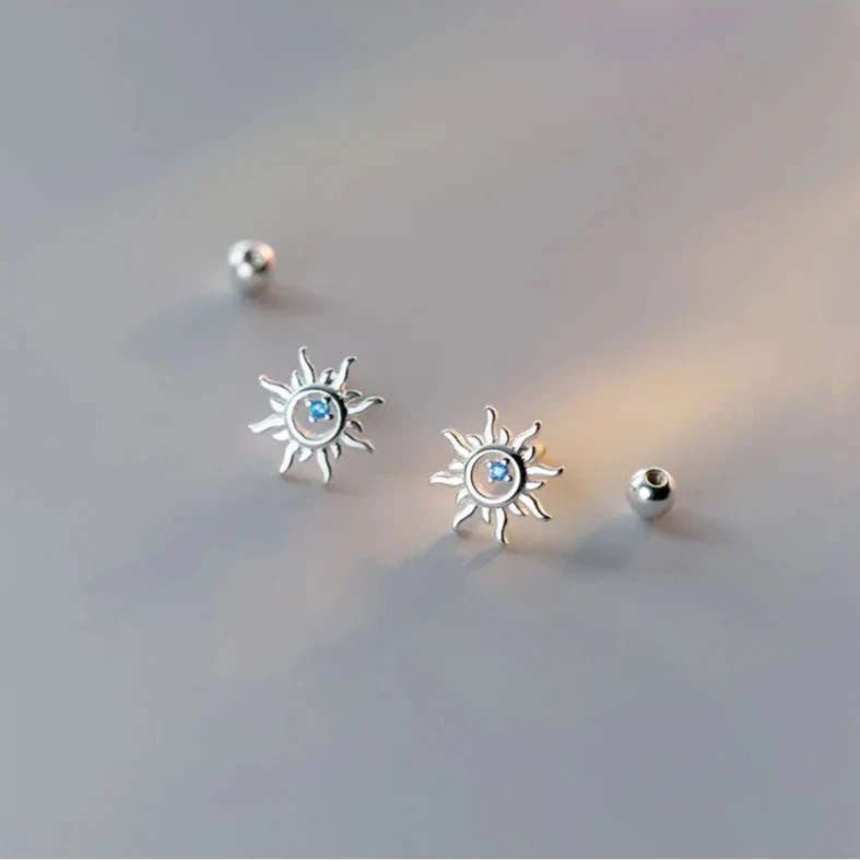 Pendientes de botón Sol con Circonio