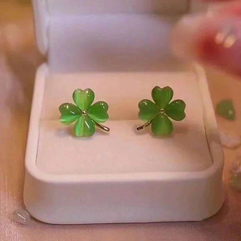 Pendientes de Clavo Trébol de 4 Hojas Verde