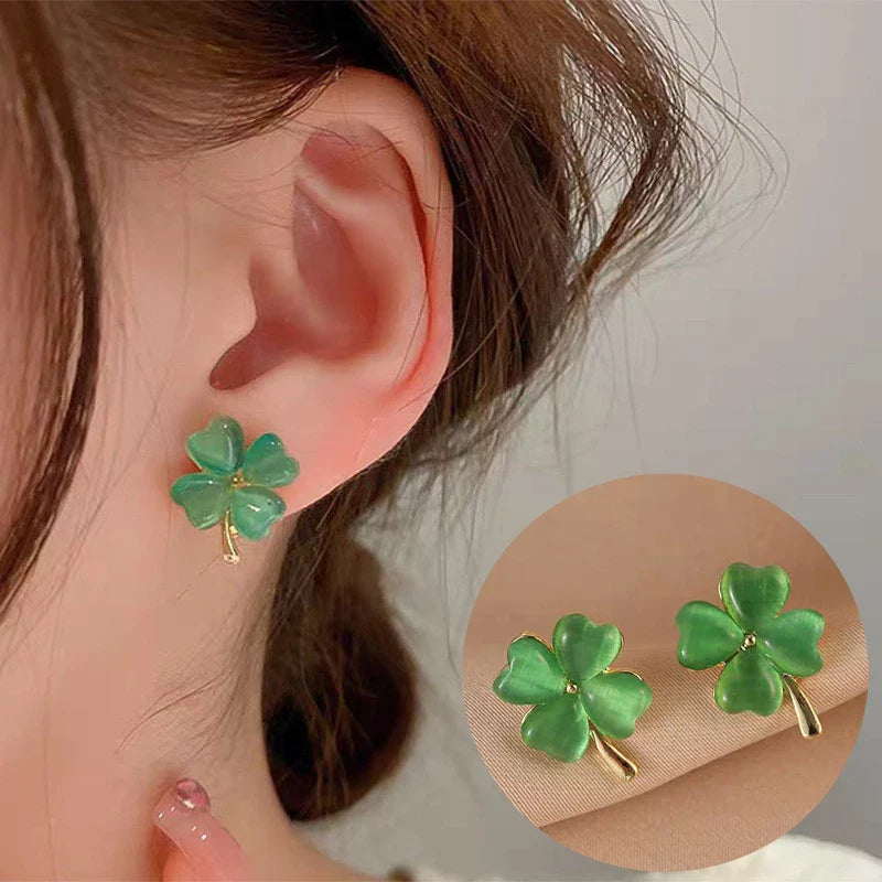 Pendientes de Clavo Trébol de 4 Hojas Verde