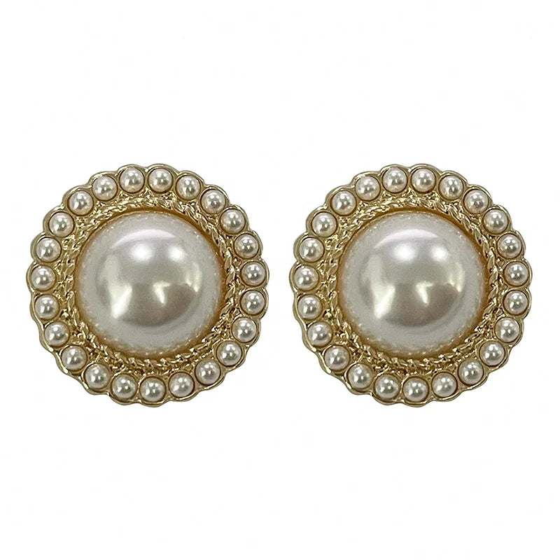 Pendientes de Botón Vintage con Perla