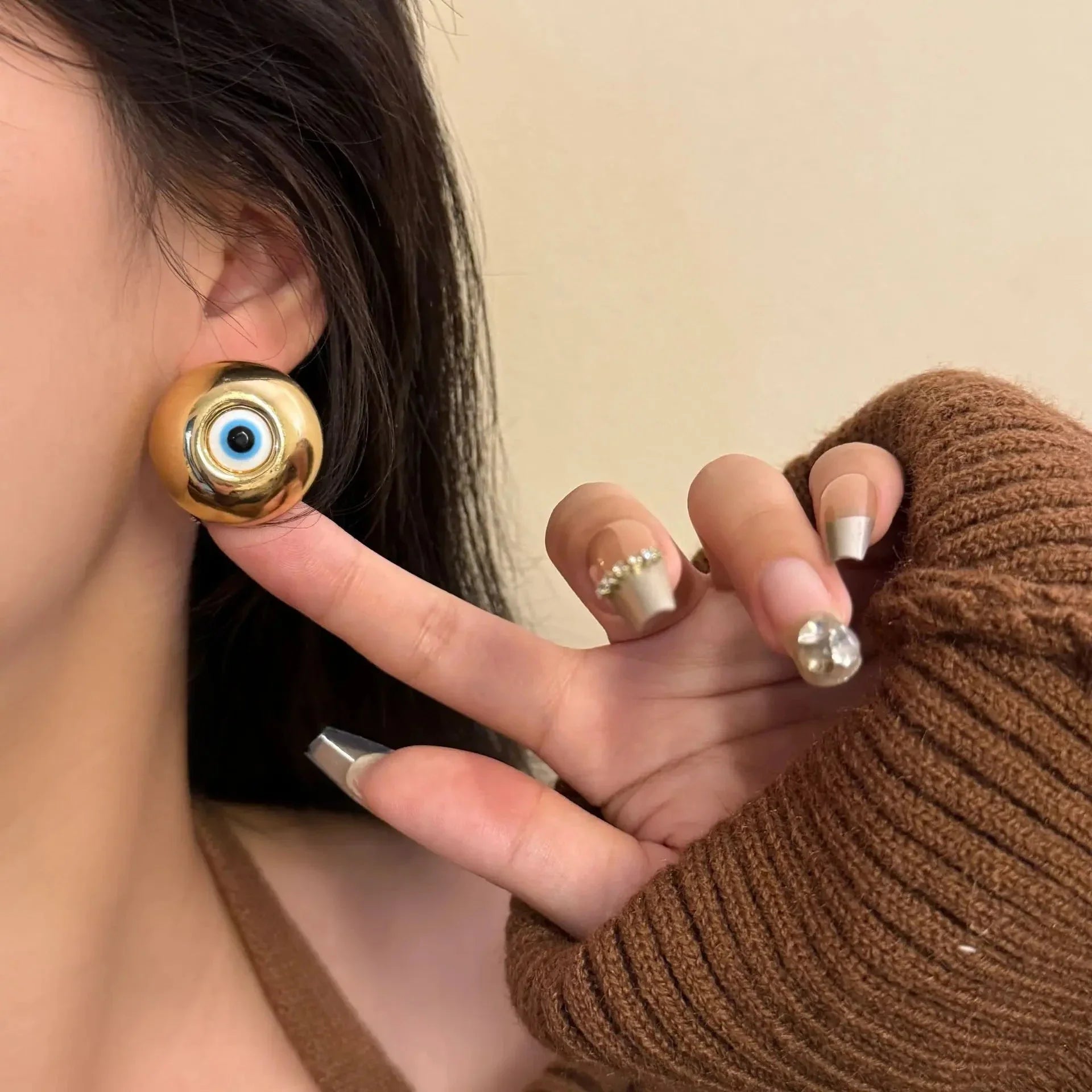Pendientes de Clavo Vintage Contra el Mal de Ojo oro