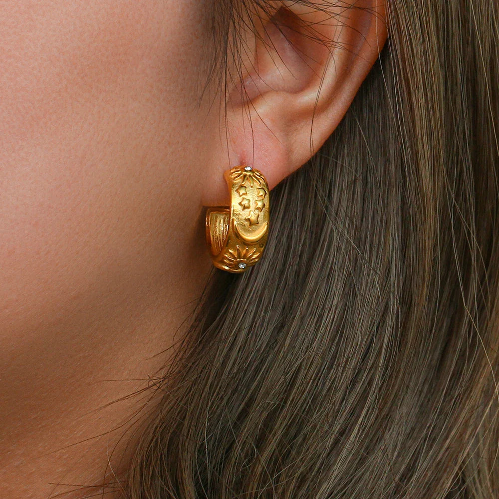 Pendientes Aros Retro Sol oro