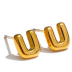 Boucles d'oreilles dorées avec initiale - lettre