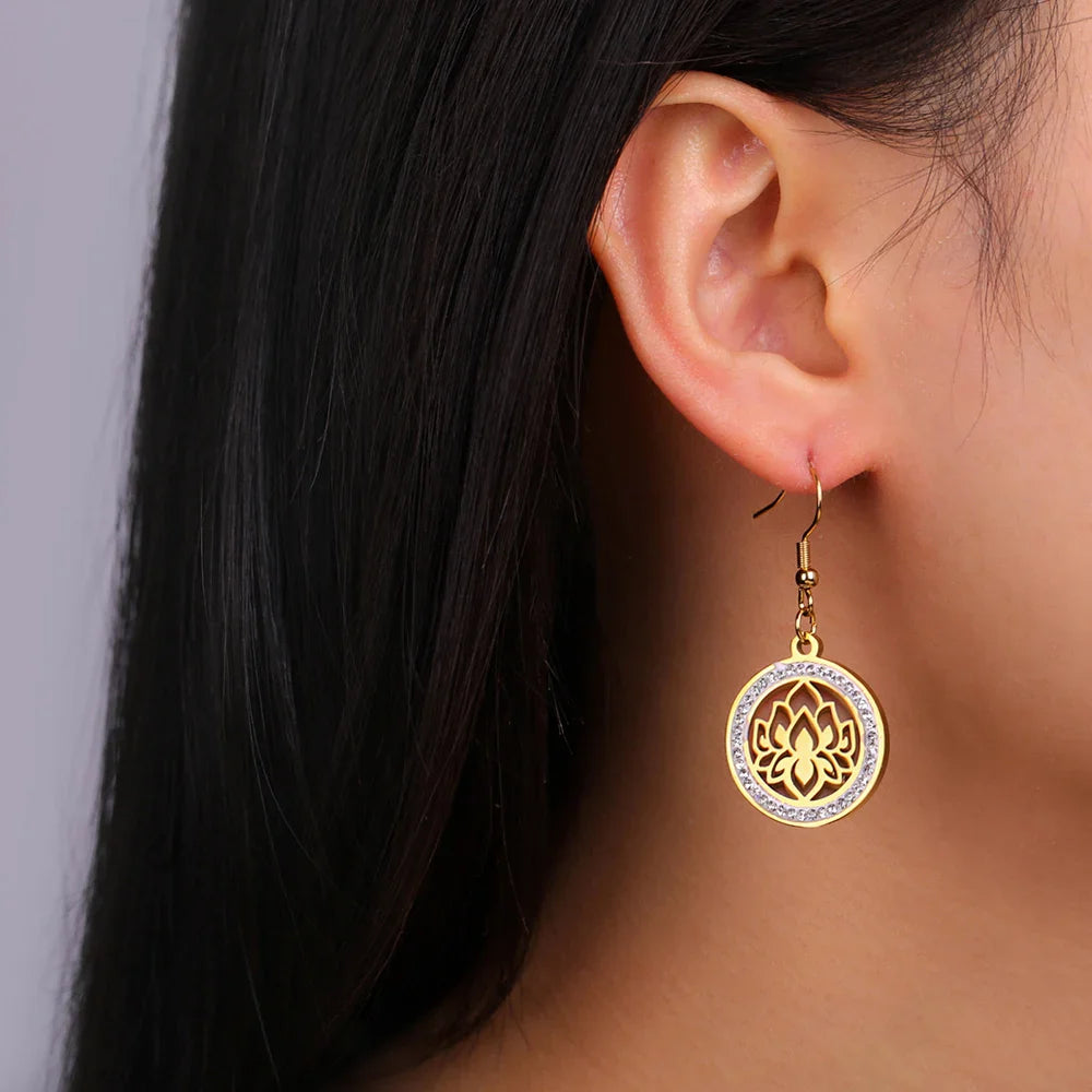 Pendientes Colgantes de Mujer Flor de Loto Dawapara oro