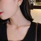 Pendientes Flor Dorada para Mujer