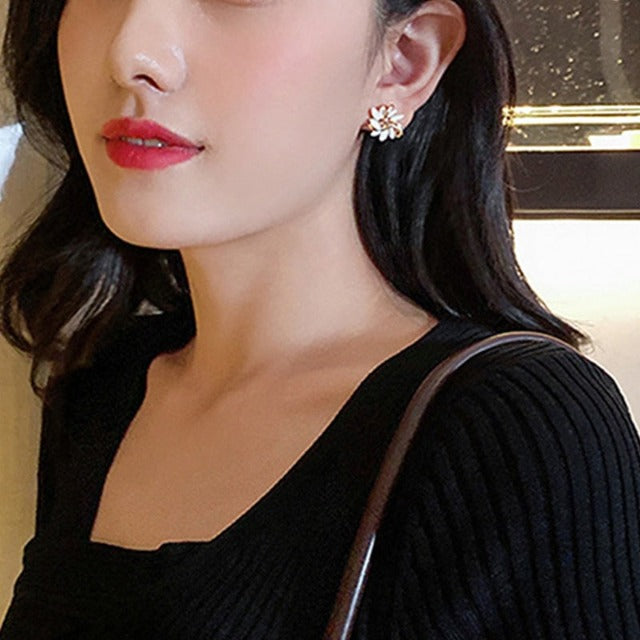 Pendientes Flor Dorada para Mujer