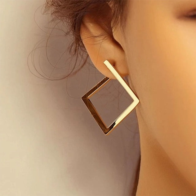 Pendientes Geométricos de Oro