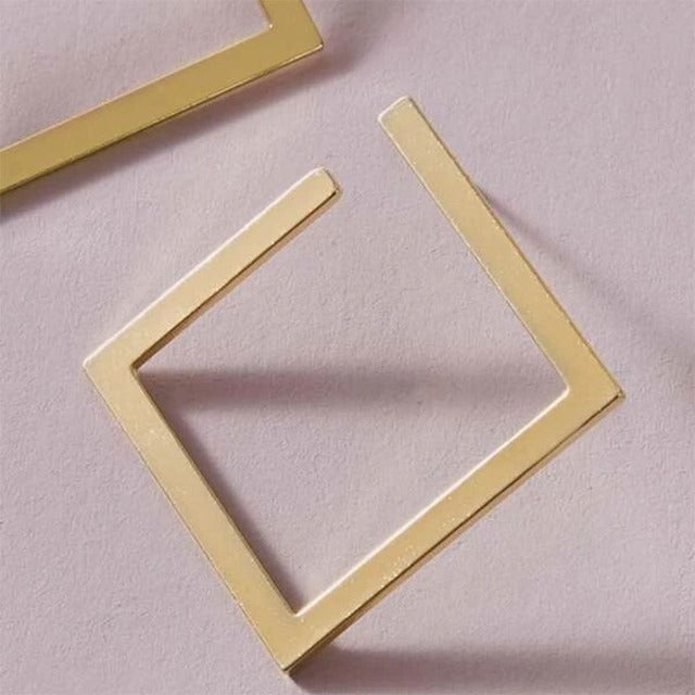Pendientes Geométricos de Oro