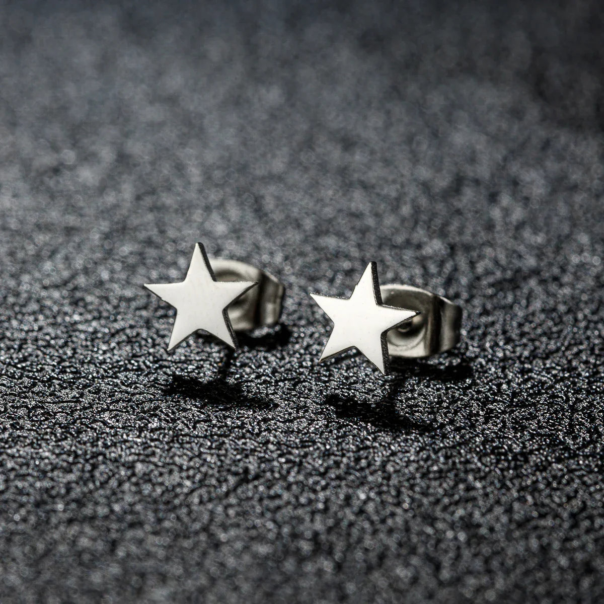 Pendientes Ligeros Clavo Estrella plata