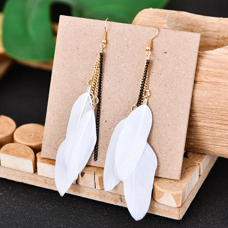 Pendientes Colgantes con Plumas de Colores 1