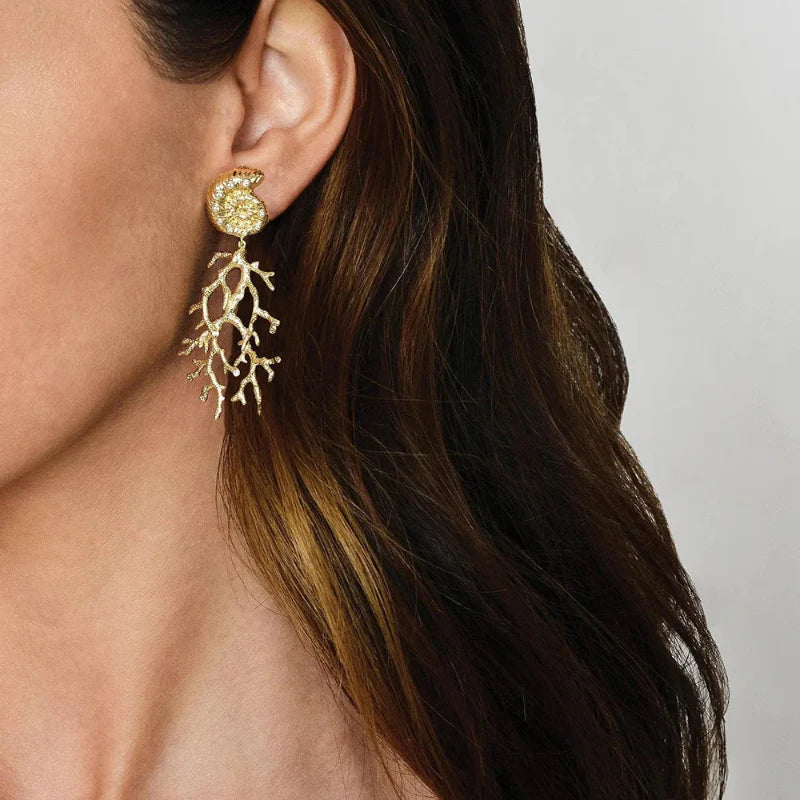 Pendientes Colgantes de Concha y Coral
