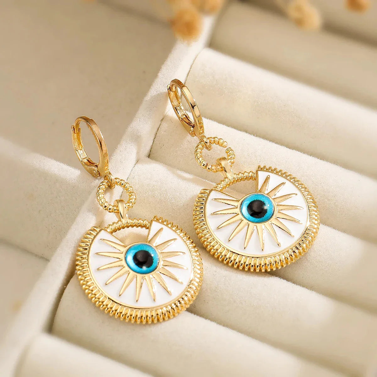 Pendientes Colgantes Contra el Mal de Ojo para Mujer blanco