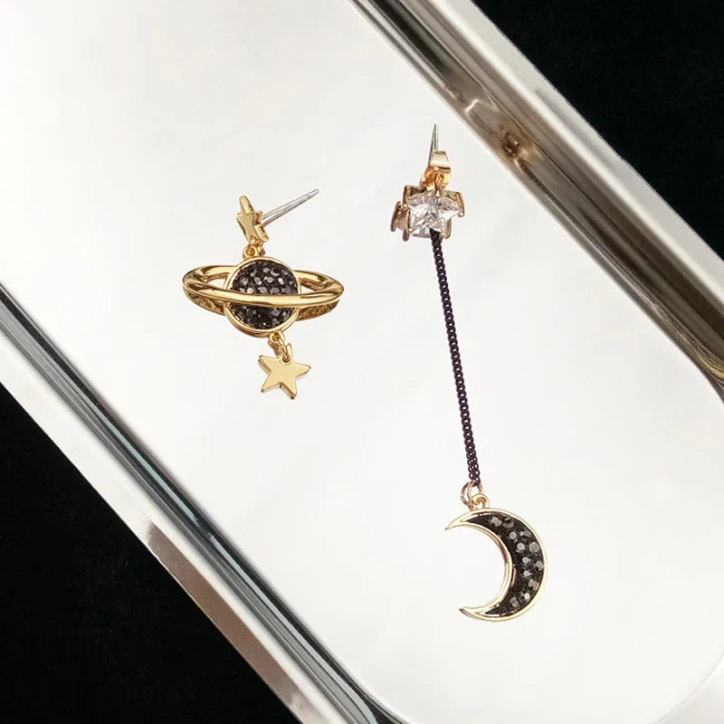 Pendientes Colgantes de Media Luna y Astros