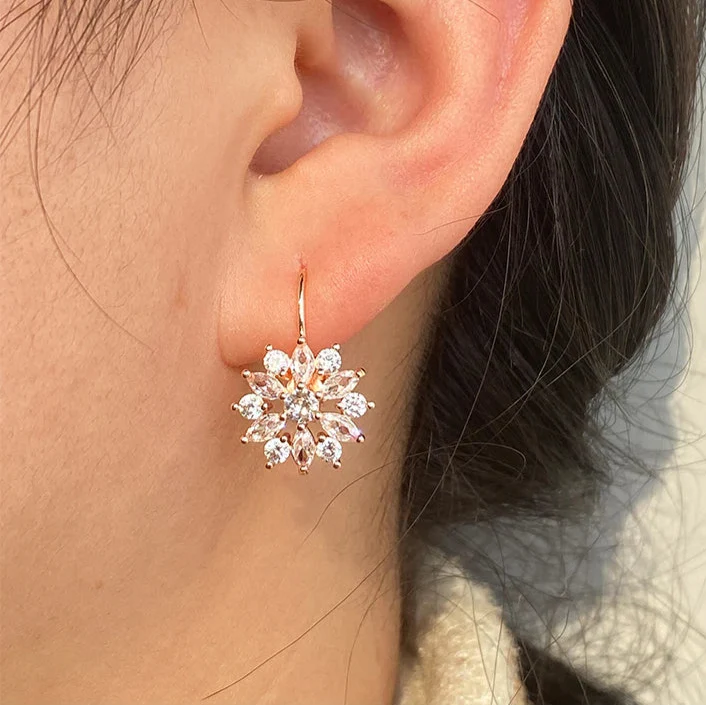 Pendientes Colgantes Flor de Circonio blanco