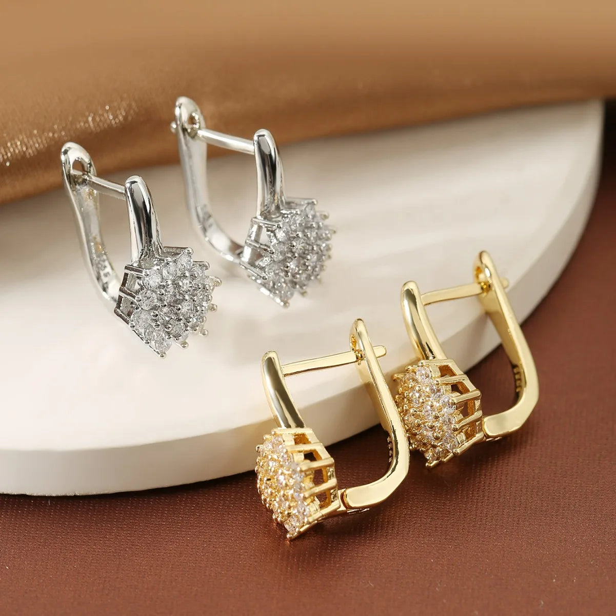 Pendientes Colgantes Flor de Circonio oro B