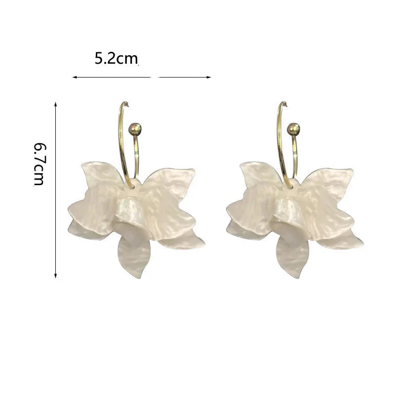 Pendientes Aros Colgantes Flores Anchas Blancas