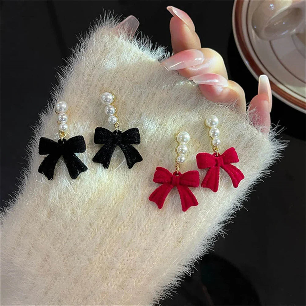 Pendientes Colgantes con Perlas y Lazos negros