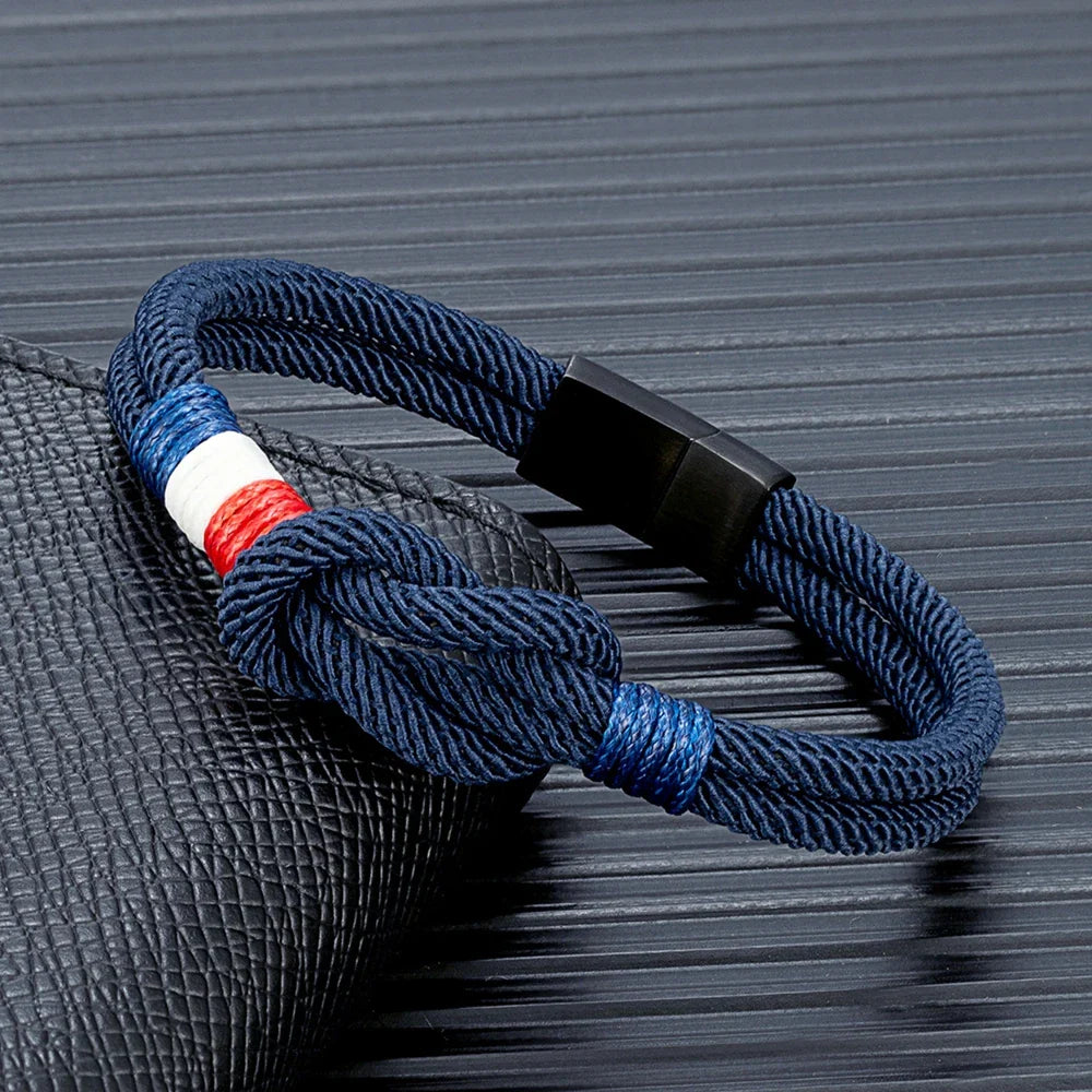 Bracelet avec noeud marin en corde