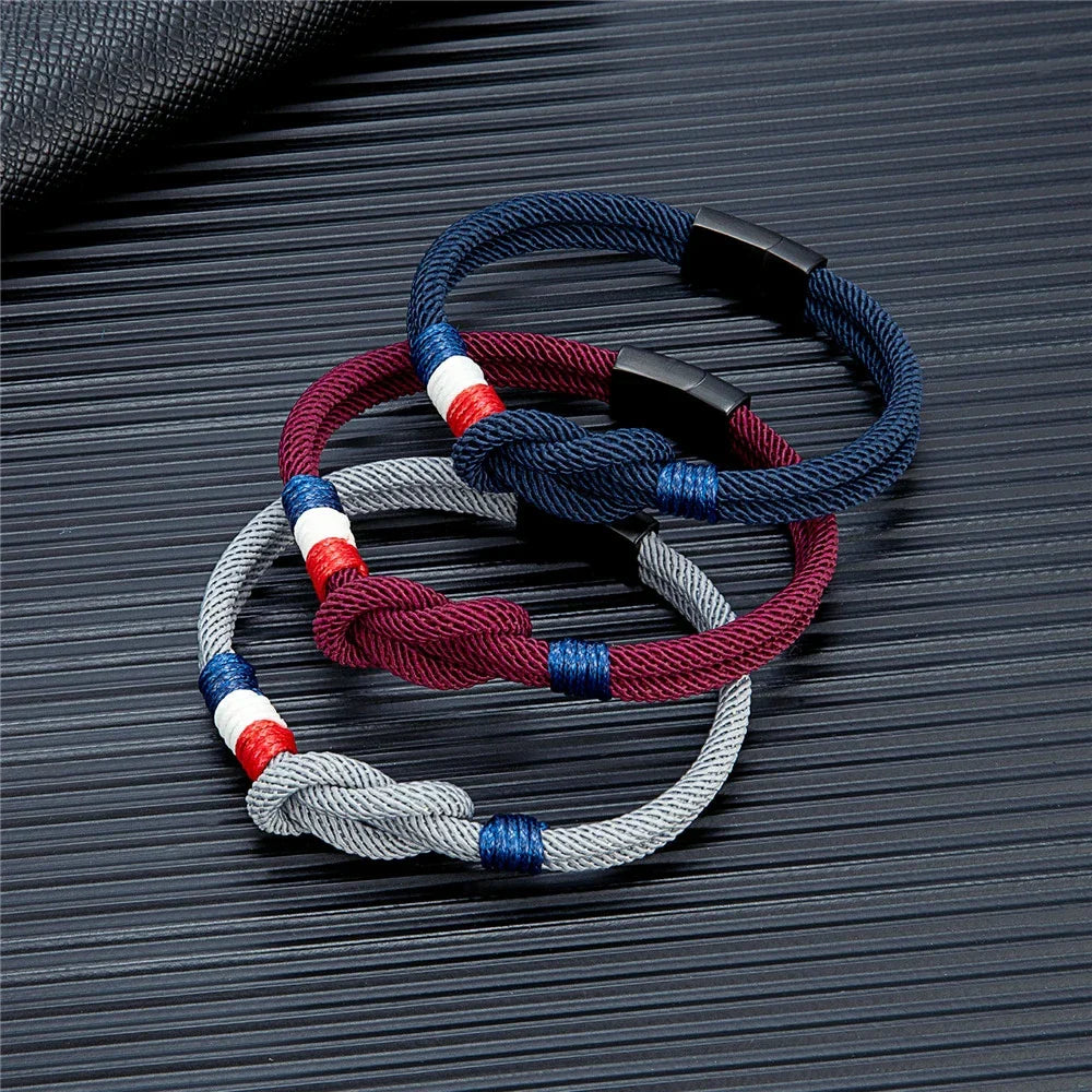 Bracelet avec noeud marin en corde