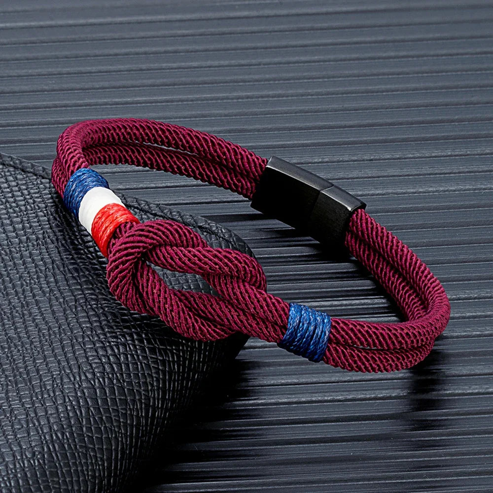 Bracelet avec noeud marin en corde