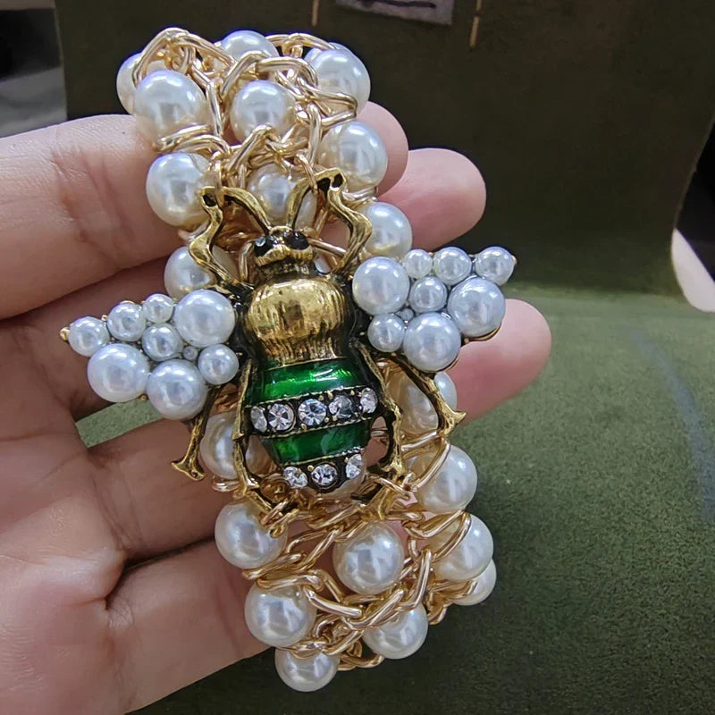 Bracelet avec perles abeille