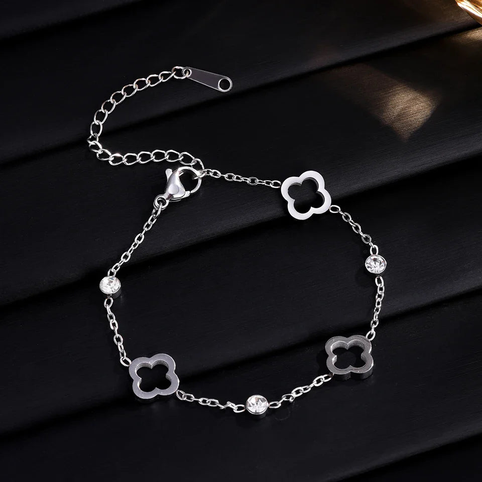 Pulsera con Tréboles de 4 Hojas con Circonio plateado