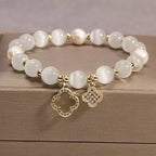 Pulsera de Perlas con Tréboles de 4 Hojas