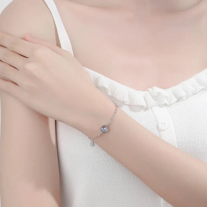 Pulsera con piedra de luna de circonio