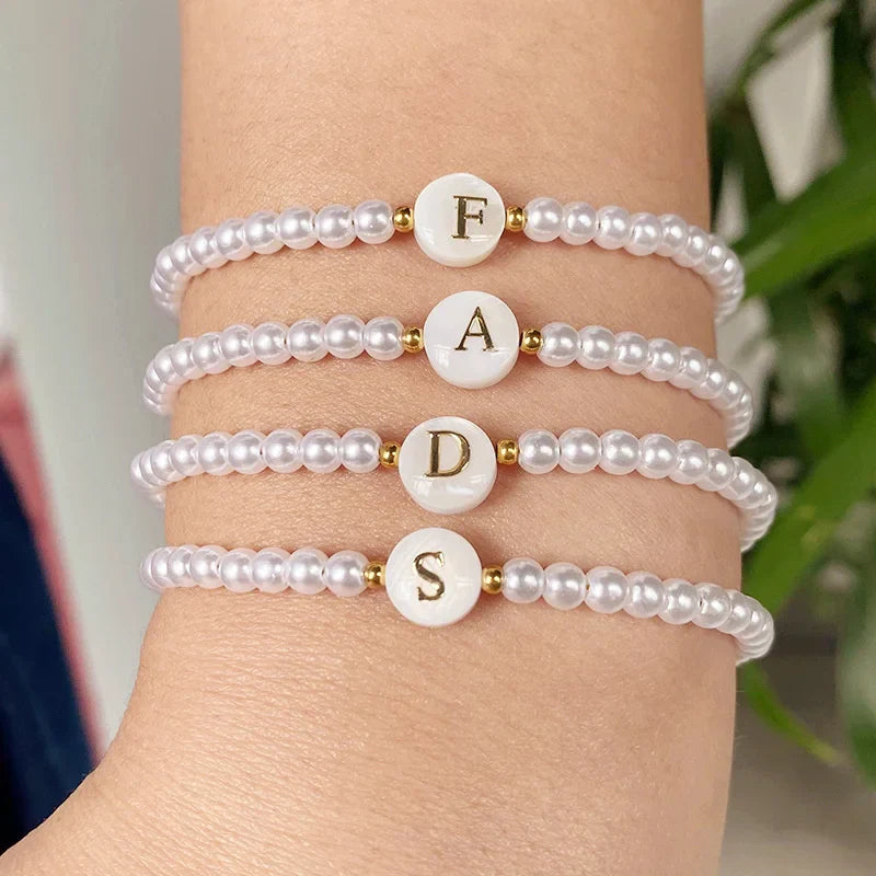 Bracelet blanc initiale - lettre