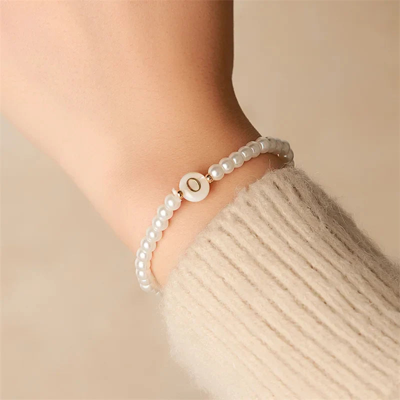 Bracelet blanc initiale - lettre