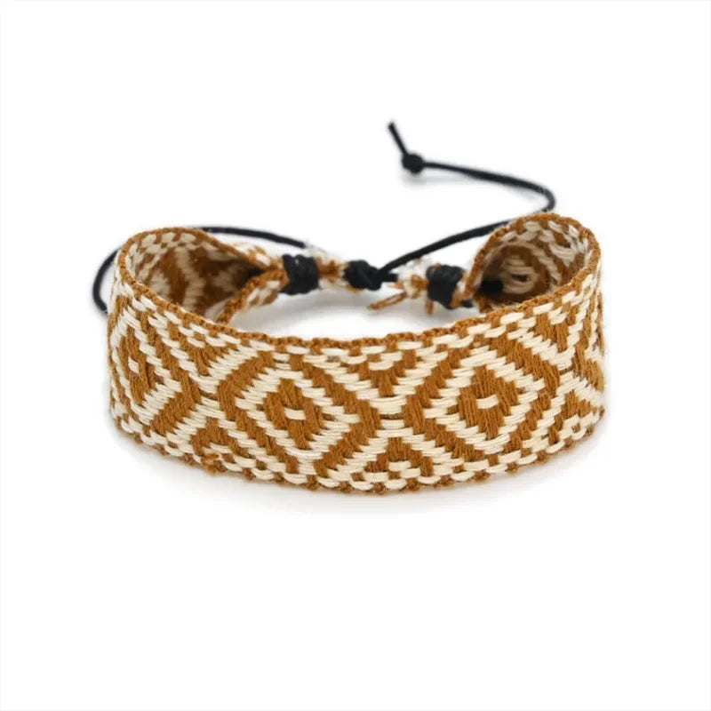 Bracelet brésilien à formes géométriques fait main
