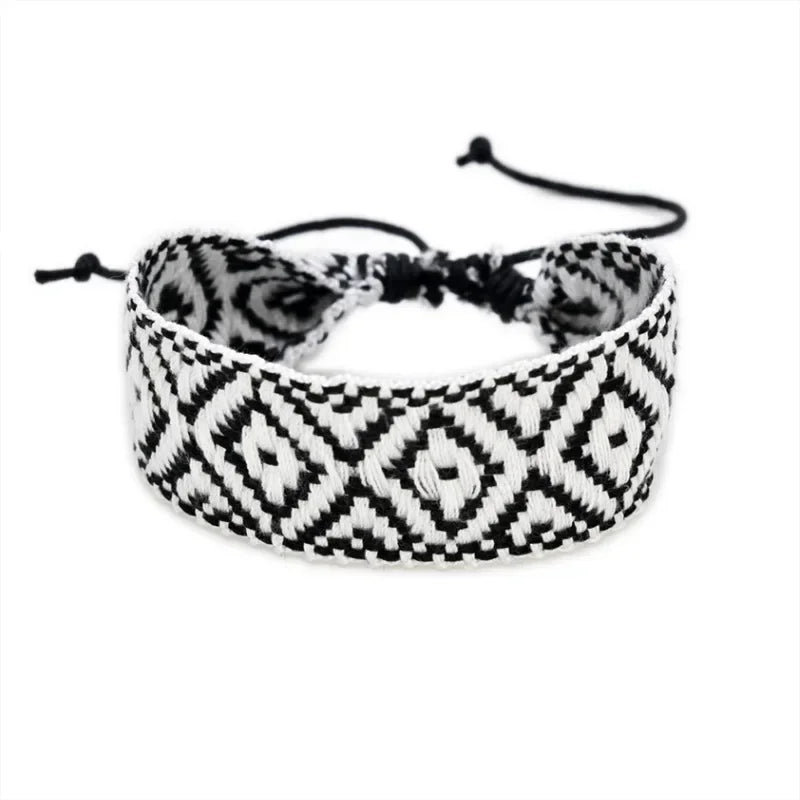 Bracelet brésilien à formes géométriques fait main