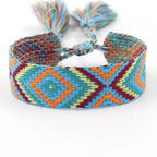 Bracelet brésilien large à motifs géométriques